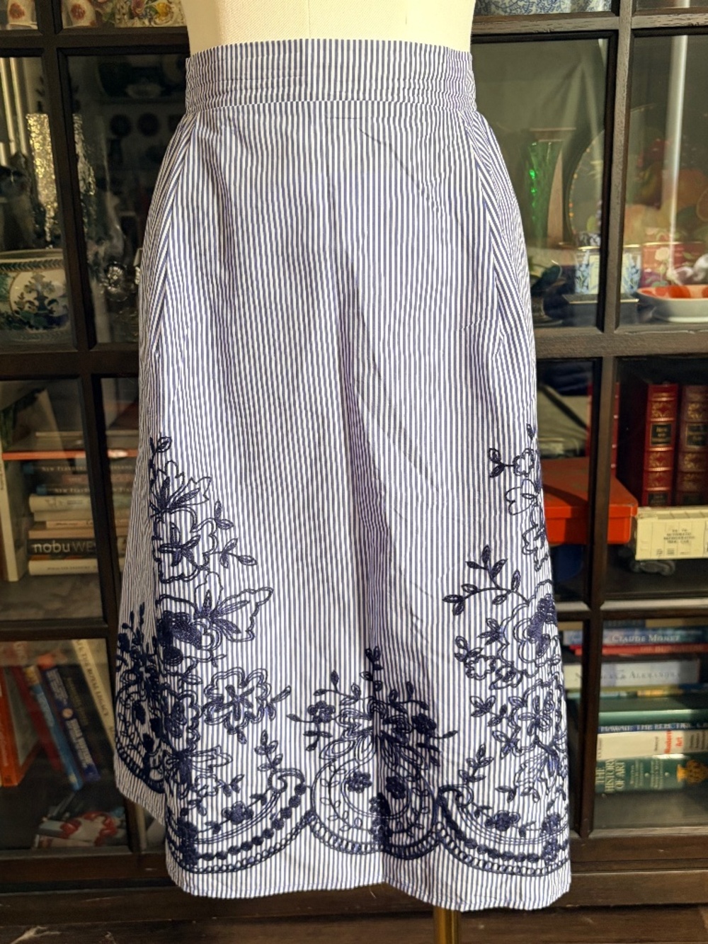 NYCC stripe embroidered skirt size medium